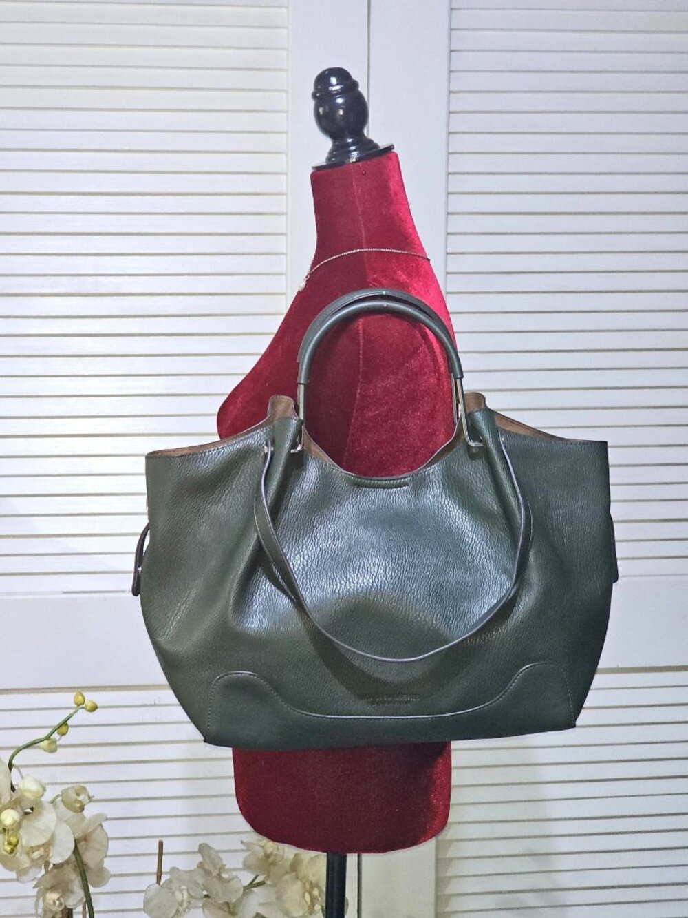 NWOT Sondra Roberts Women's Dark Green Pebbled Faux Leather Tote Bag Size L 2631 - Picture 2 of 11